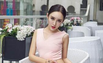 AISS爱丝(黄金版) – 私拍中的女骑士，西雅这尺度掌握得真好，看了让我无从自拔。