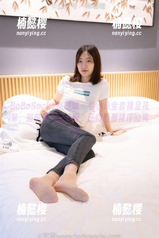 BoBoSocks袜啵啵-小沫 BoBoSocks袜啵啵 - 看小沫全套裸足花絮,别想着只瞅着脚,还得看那裙摆的晃动~