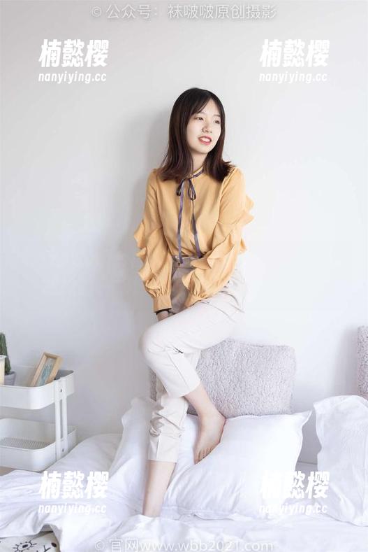 BoBoSocks袜啵啵 - 无圣光日常：稚予和她的白棉袜套图，云朵般的感觉？