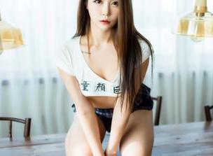 今天的分享，Bomi(普美)带来的Bimilstory，Bomi的每一张图片都有莫名的安静气息