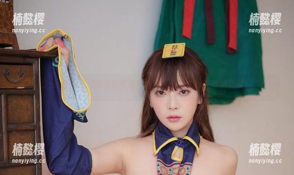 Dami(퀸다미)的镂空图包：看吧，连空气也能变得有趣！