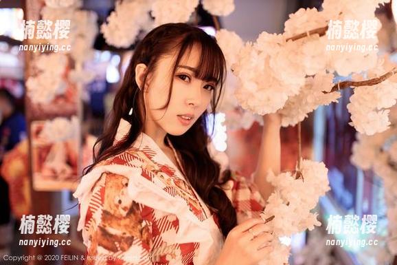 Feilin嗲囡囡-方子萱 Feilin嗲囡囡 - 看方子萱如何在丝袜原图中优雅翻滚,绝不会只是一场美丽的误会!