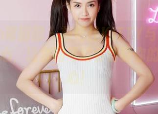 Feilin嗲囡囡 – 施忆佳KITTY与她的眼镜：小心，这套图可能会伤到你的单身狗心！