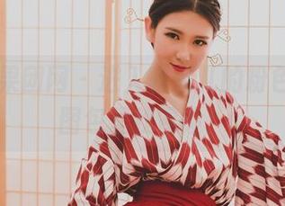 GIRLT果团网 – 进入松果儿的粉色宇宙，图包里找冒险！