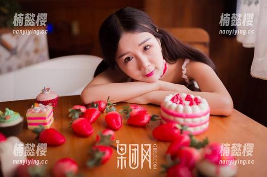 GIRLT果团网 - 内衣控福音：陈雅漫的美图大集合，分享一下，这些真的太...新奇了！