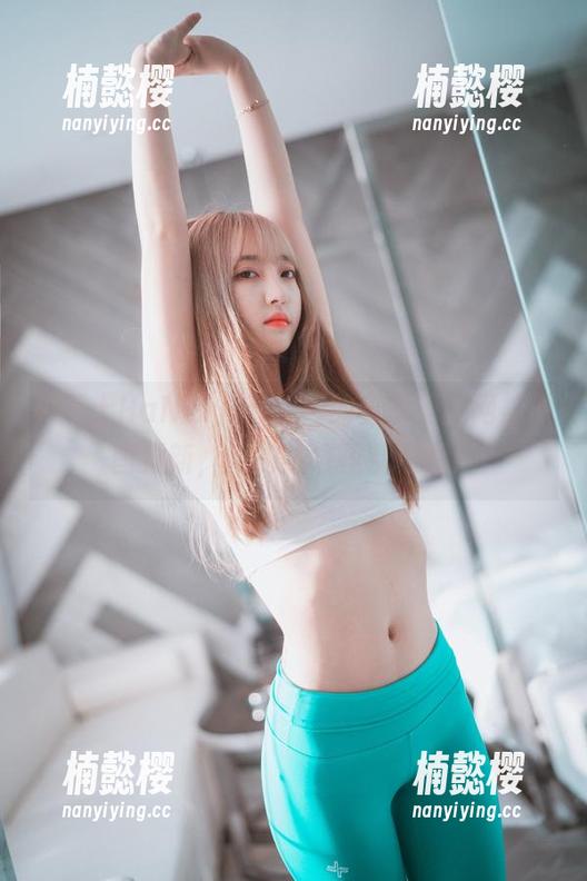 跟不上HaNari(하나리)的步伐啊，网袜原图更新，我的脑袋里乱糟糟！