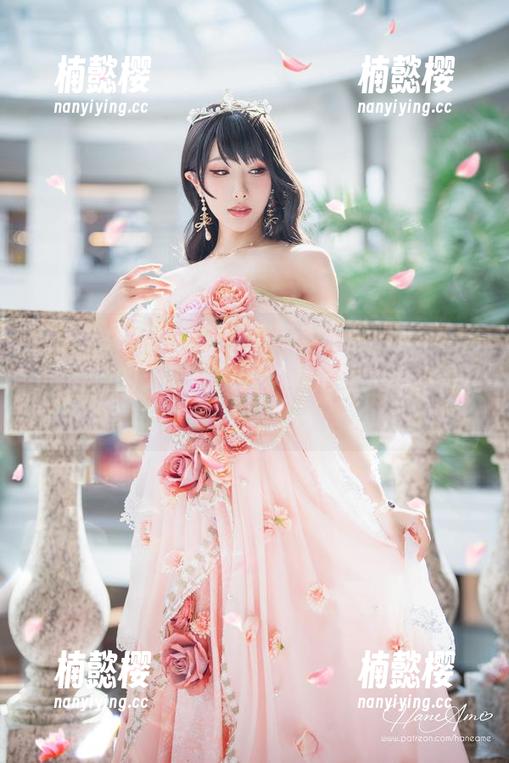 药屋少女和梨花妃的十二道暗影，HaneAme雨波的无圣光图谱，真是让人想多看几眼。