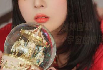 挖掘Jang Joo(장주)的妹妹图册，免费入手，这完全是另外一个宇宙的味道。