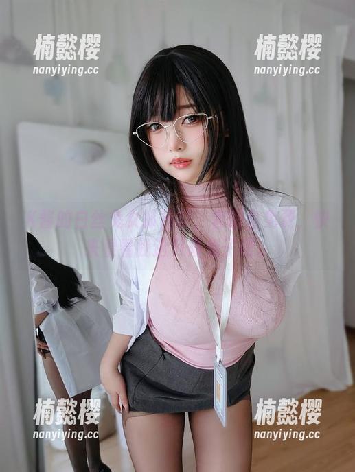 K酱 K酱的白丝兔女郎日常,套图全免费,快来看看我这只傻兔子吧。