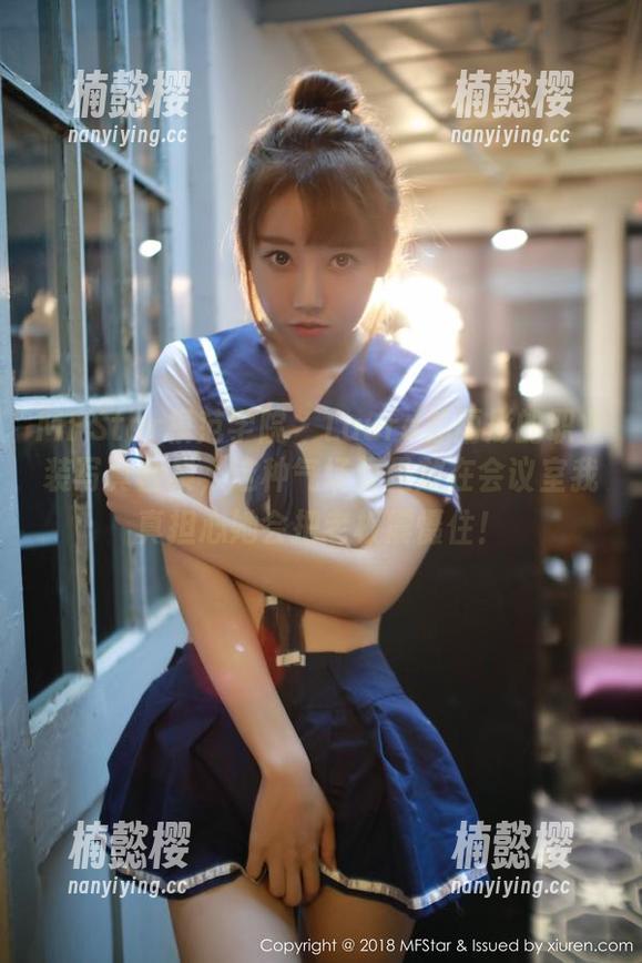 MFStar模范学院-Laura苏雨彤 MFStar模范学院 - Laura苏雨彤的职业装写真合集,这种气场要是放在会议室我真担心她会把老板震慑住!
