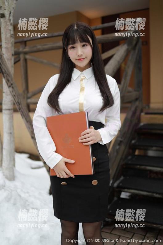 MFStar模范学院-Milk楚楚 MFStar模范学院 - 面对Milk楚楚的旗袍写真,你值得拥有这“心痒”的图包