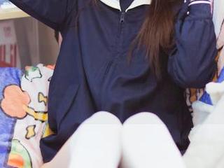 我发现喵糖映画的“吃鸡少女”是啥意思，资源提供给你，别说我没提醒。