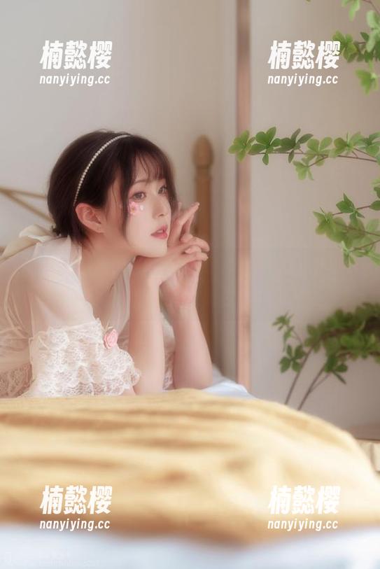 Natsuko夏夏子 别说我没告诉你,Natsuko夏夏子的玛奇玛护士原图免费送!