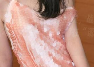 QingDouKe青豆客 – 别眨眼，战姝羽Zina白裙写真集里的每一帧都在“诱惑”我，得赶紧分享！