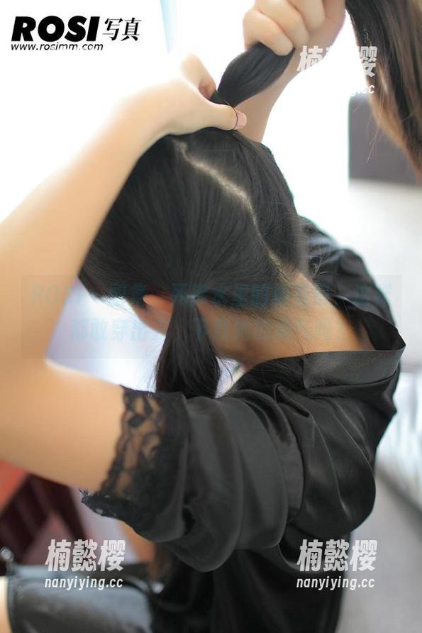 ROSI-杨晨晨 ROSI - 图集:死库水里的杨晨晨,这样都敢穿出去,下载她的勇气吗?