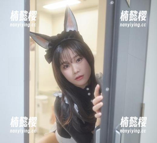 只需一瞥，Sira(시라)的比基尼图集，分享那种‘懒洋洋的海滩生活’吧！