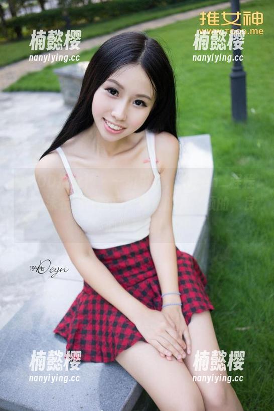 TGOD推女神-Kiren_程程程 TGOD推女神 - 一组干货,Kiren_程程程的泳衣照在这里,免费的,必须的,良心推荐啊!