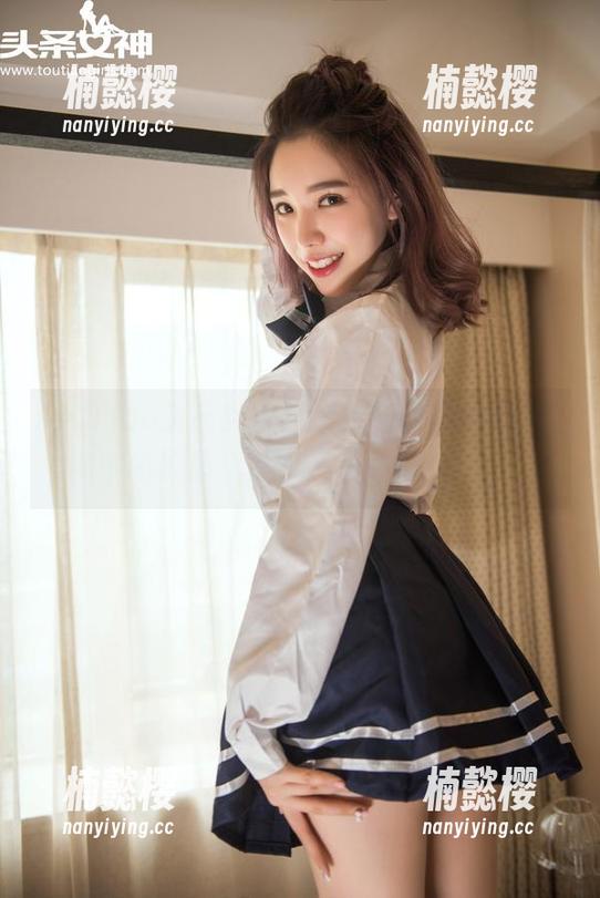 TouTiao头条女神 - 松果儿最新更新，套图中的裤里丝，似乎不止是个样子。