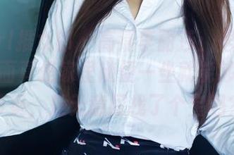 TuiGirl推女郎 – 高清李丽莎：居家图册，这画面真是家里随便一坐就能够出片的节奏，是无意间找了个宝吗？