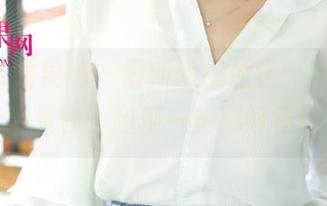 UGirls尤果网 – 最新图集放送：Abby金金的泳池景物，随便一拍都好看得冒泡。