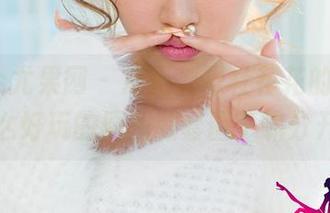 UGirls尤果网 – 反正都是杜花花的吊带，辣么好玩的原图和套图干嘛分开！