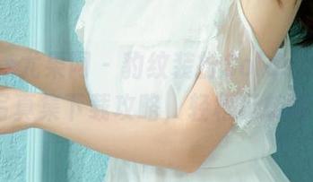 UGirls尤果网 – 豹纹装扮Solos，毛COCO写真集下载攻略，轻松玩转骚气！