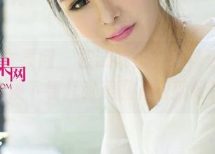 UGirls尤果网 – 被谭晓彤的网袜迷住了，顺便下载几张美图看看就好！