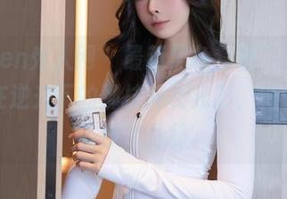 Xiuren秀人网 – 最新黑色套图，baby嘉茵在逆光下的那抹神秘光影，真让人想多停留几秒。