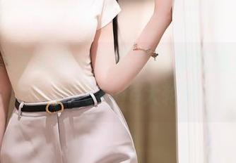 Xiuren秀人网 – 图片里的体操服：乔伊joy的Style大轮转