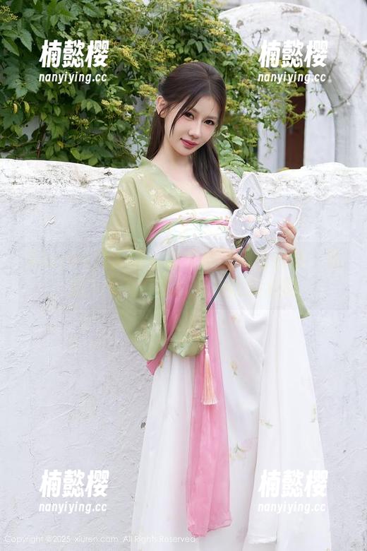 Xiuren秀人网-唐安琪 Xiuren秀人网 - 唐安琪的黑白合集:色彩?不存在的!只有我的心情
