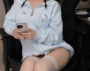 Xiuren秀人网 – 原图在手，林幼一的牛仔裤让街头变成画布