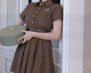 Xiuren秀人网 – 原图直发！梦然同学的连衣裙让你明白：原来衣服也能有“温柔一刀”！