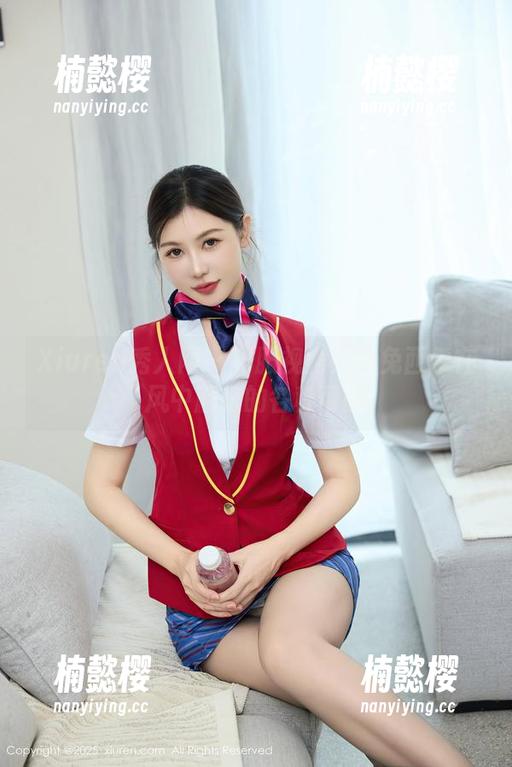 Xiuren秀人网-白兔西希 Xiuren秀人网 - 和服视角:白兔西希在风中翩跹的各种可能