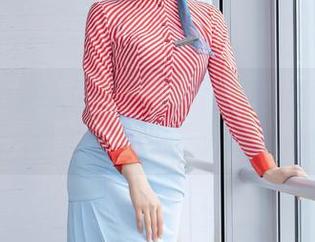 Xiuren秀人网 – 陆萱萱眼镜新图集：看镜片外的世界也是如诗如画？