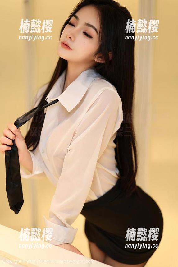 YouMi尤蜜荟 - 这组是小逗逗的连体衣图包，保证让你反复点赞，结果三天不愿意关掉手机