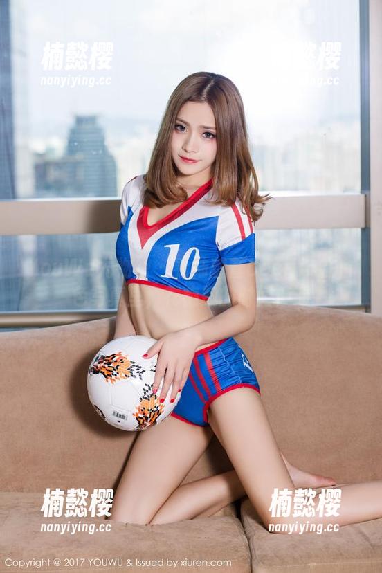 YouWu尤物馆-陆萱萱Cecilia YouWu尤物馆 - 看陆萱萱Cecilia在白色写真里,花痴般的时间停滞