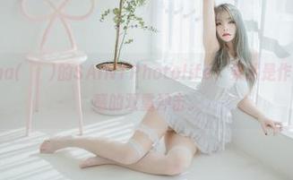 走一遭Yuna(윤아)的SAINTPhotolife，果然是作品色彩和情感的双重冲击。