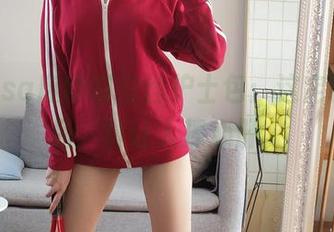 nagesa魔物喵白丝护士包：这定制的作品，真让人捧心肝。