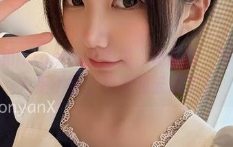吊带和nagesa魔物喵，绝配啊，下载的人是不是已经堵到云盘了？