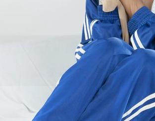 丽柜 – 写真妹子小璐璐开箱，套图中有我想象的亲密吗？