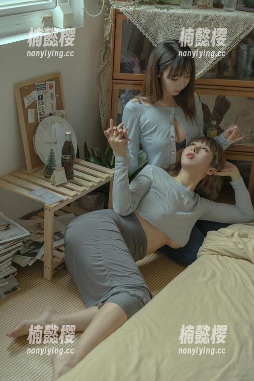 云溪溪的学妹造型，原图带给我的一波波小想法。