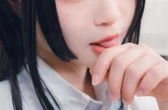 大眼睛妹妹，兔玩映画出品的美图系列，不怕无圣光，眼神就能秒杀！