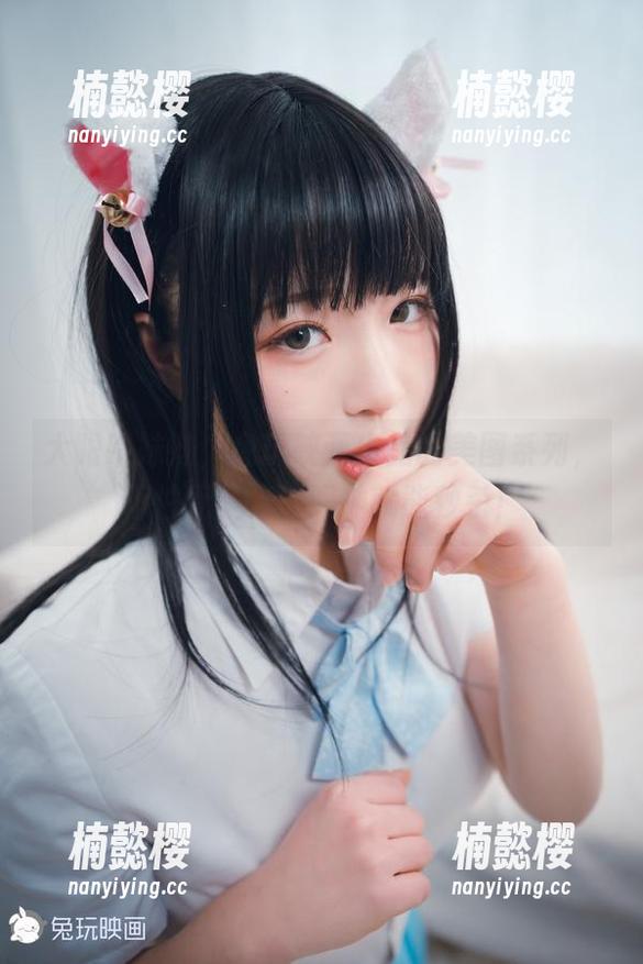 大眼睛妹妹，兔玩映画出品的美图系列，不怕无圣光，眼神就能秒杀！