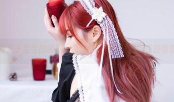 观看叉子宝宝的制服，原图中充满了让我困惑的情感…