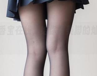坏露露香宝在线，给你看美脚的灿烂人生！