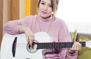 头条女神 – 当李菲儿遇上天台，原图下载，难以抵挡的美好。