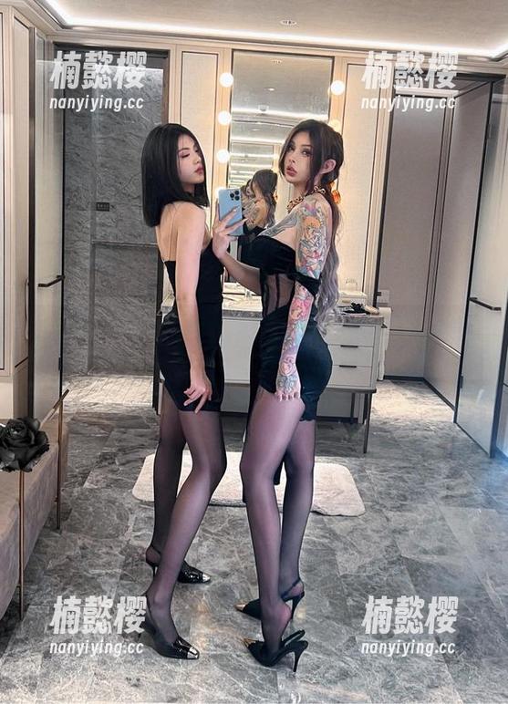 微密圈 - 还在寻找奈斯希希的资源吗？原图说不定藏着一些小秘密哦。瞧？