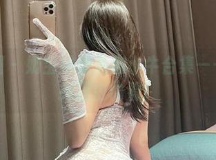 微密圈 – 奶宝妹纸私房小牛合集——正在找理由偷看！