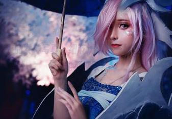 看奶狮不咬人的女神写真，细节满满，一秒想要融入画面里，怎能不感叹？
