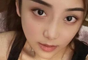 微密圈 – 奶雯的花裙之旅：原图里的小情愫，图册上尽显sweet感